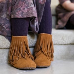 Monkey Feet Fringe Boots